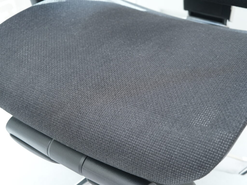 FlexiSpot C7 Morpherの座面をアップにした写真