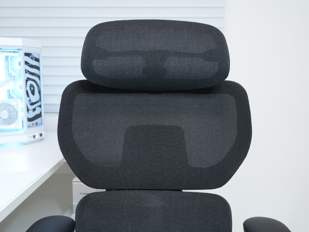 FlexiSpot C7 Morpherの背もたれのアップ写真