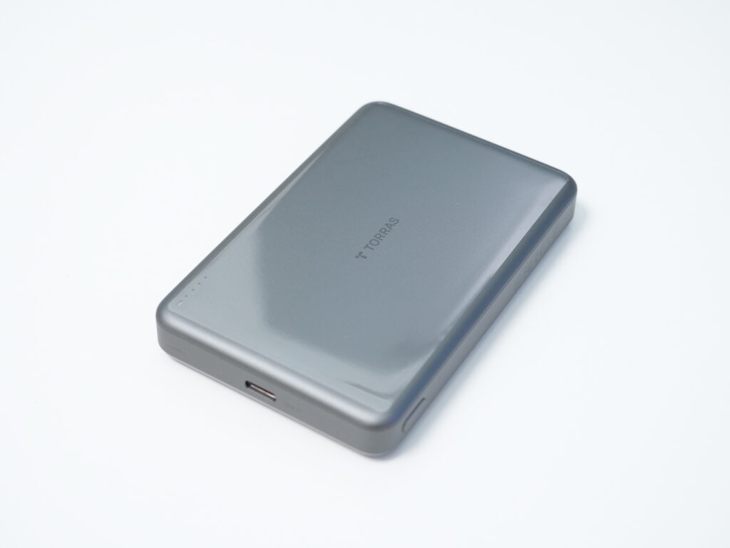 TORRAS MiniMag 10,000mAhモデルの外観