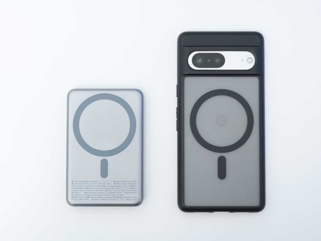 TORRAS MiniMag の裏面にはMagSafeのマークあり