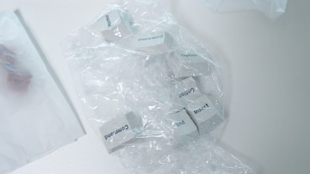 YUNZII AL80 同梱物のMac用キーキャップ