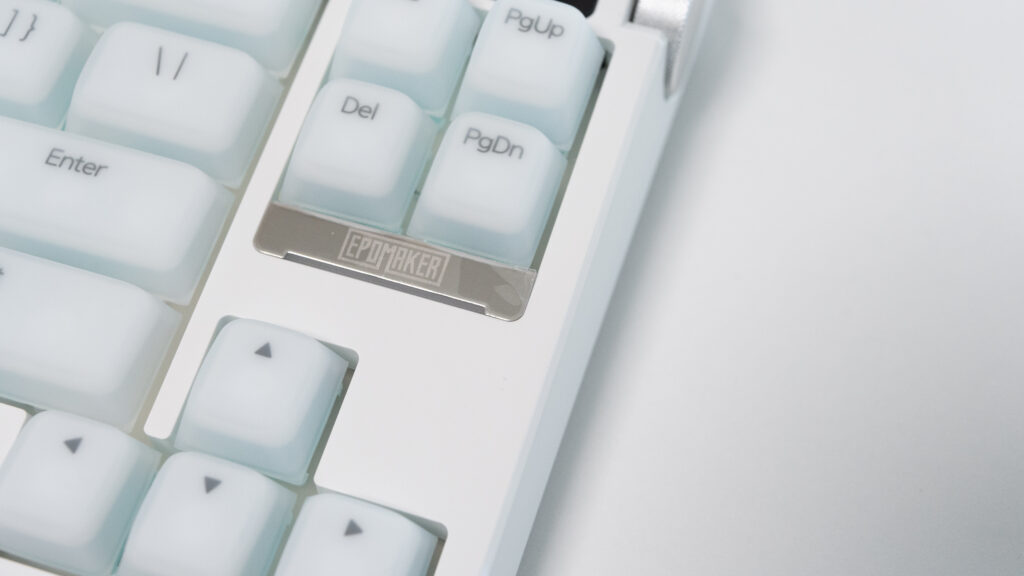 EPOMAKER G84 PROのエンブレムの保護シート