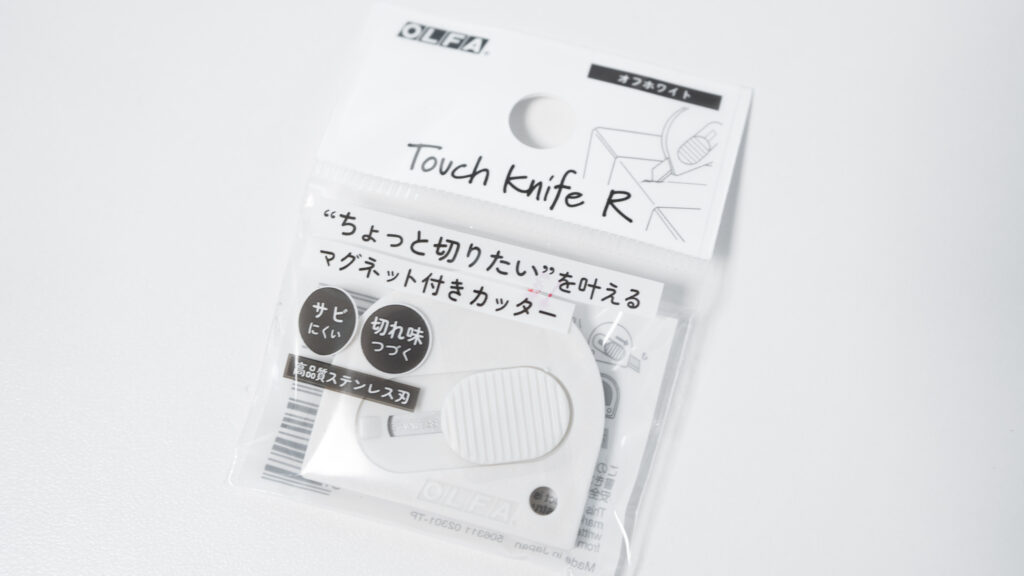 OLFA タッチナイフRのパッケージ