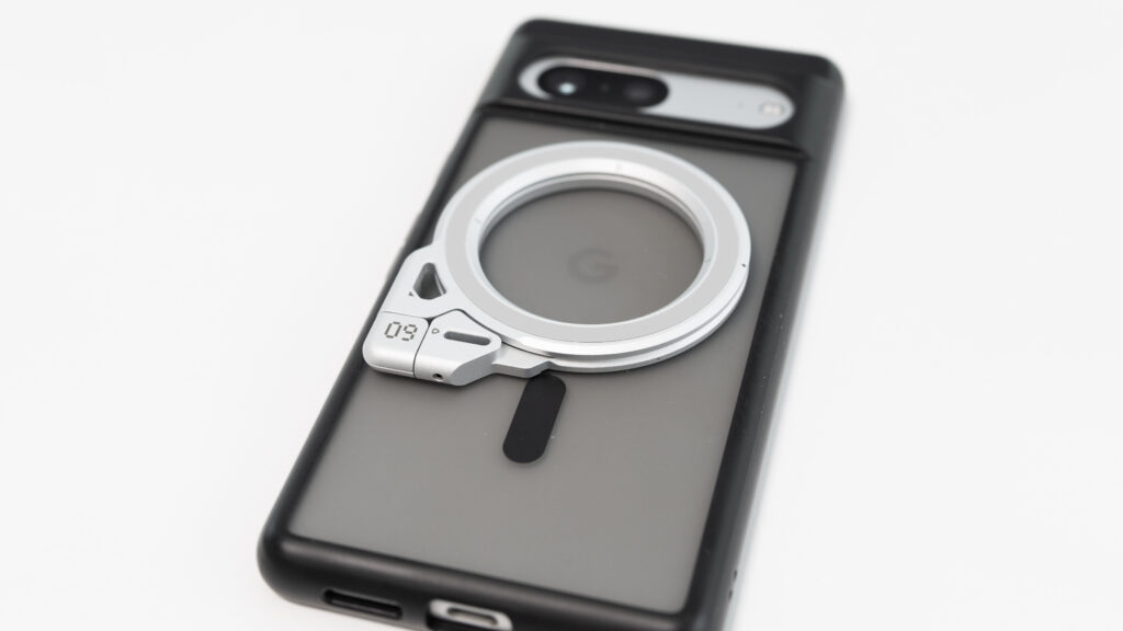 AULUMU G09をMagSafe対応ケースに取り付け