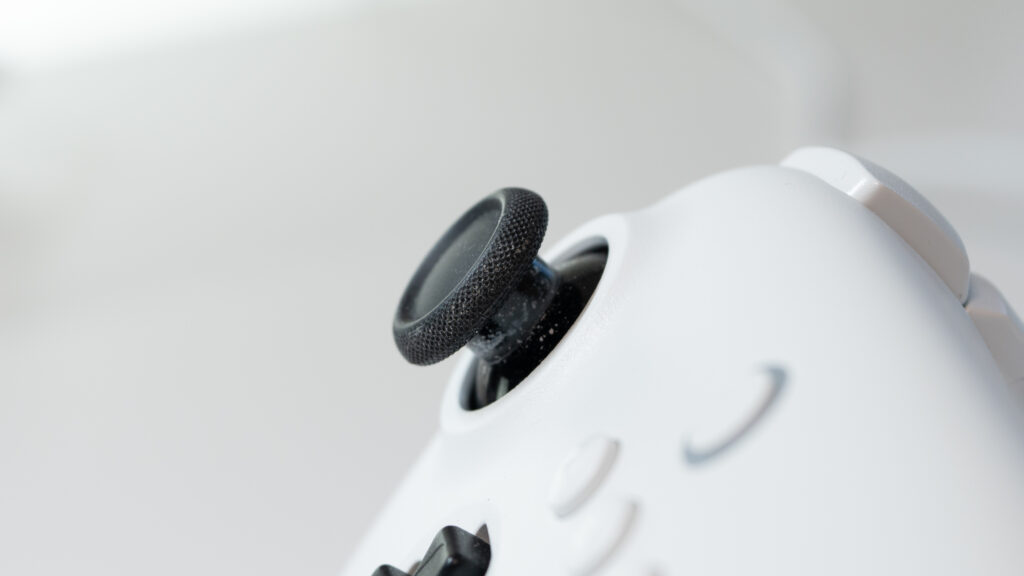 8BitDo Ultimate Bluetoothのスティック