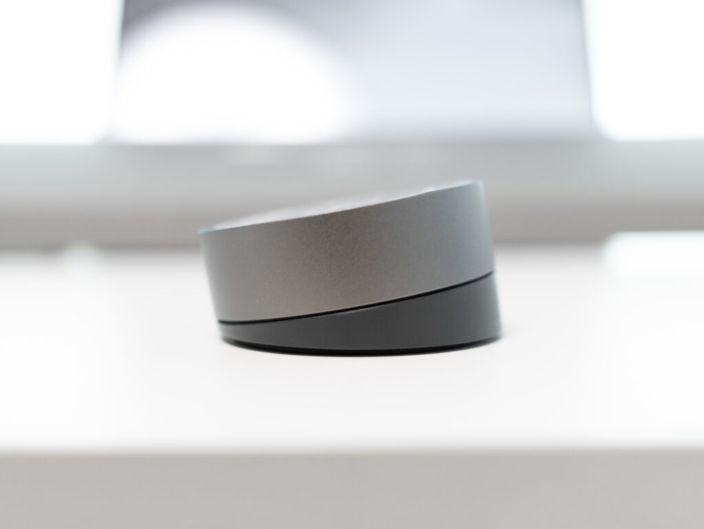 BenQ ScreenBar Halo 2のリモコンの傾斜