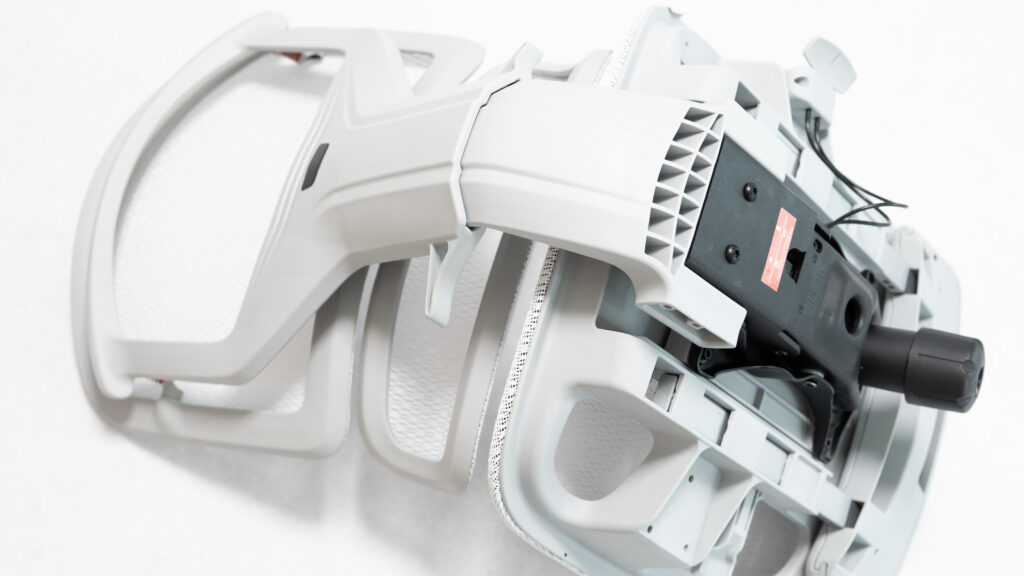 FlexiSpot C7 Pro2の組み立て1