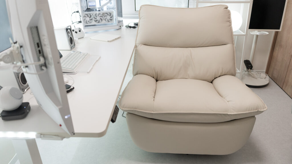 FlexiSpot Lotus Proの正面写真