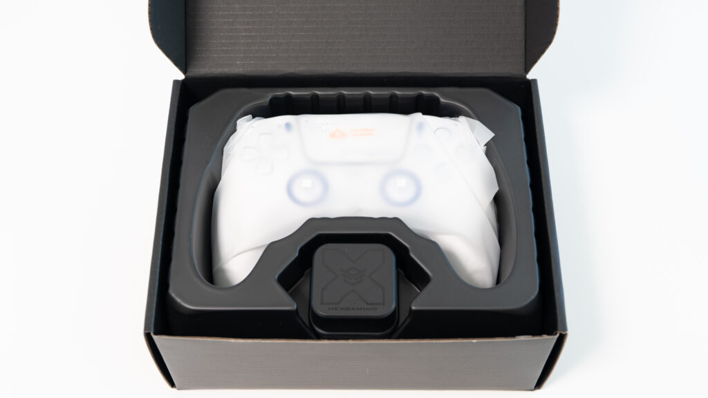 HEXGAMING PHANTOM Proの箱を開封