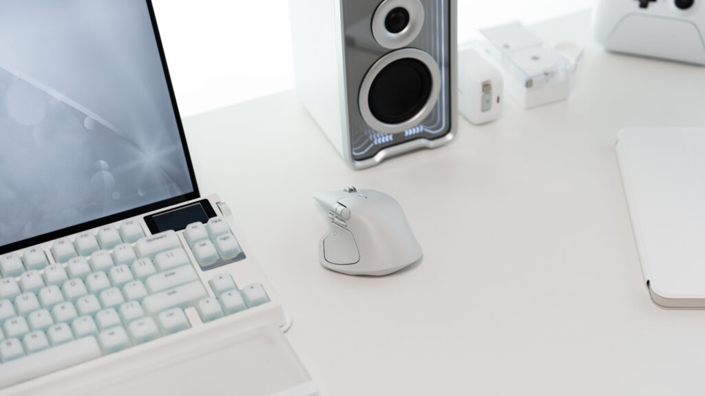 Logicool MX Master 4の写真