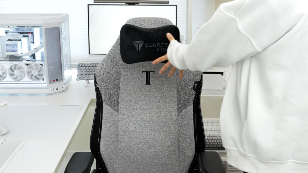 Secretlab Titan Evoのネックピロー