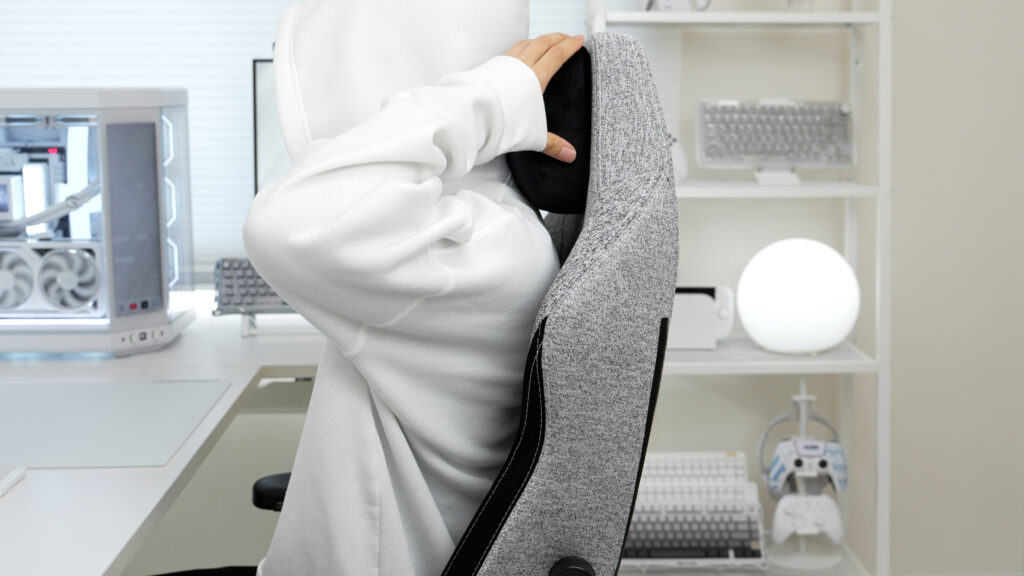 Secretlab Titan Evoのネックピローの調整上限